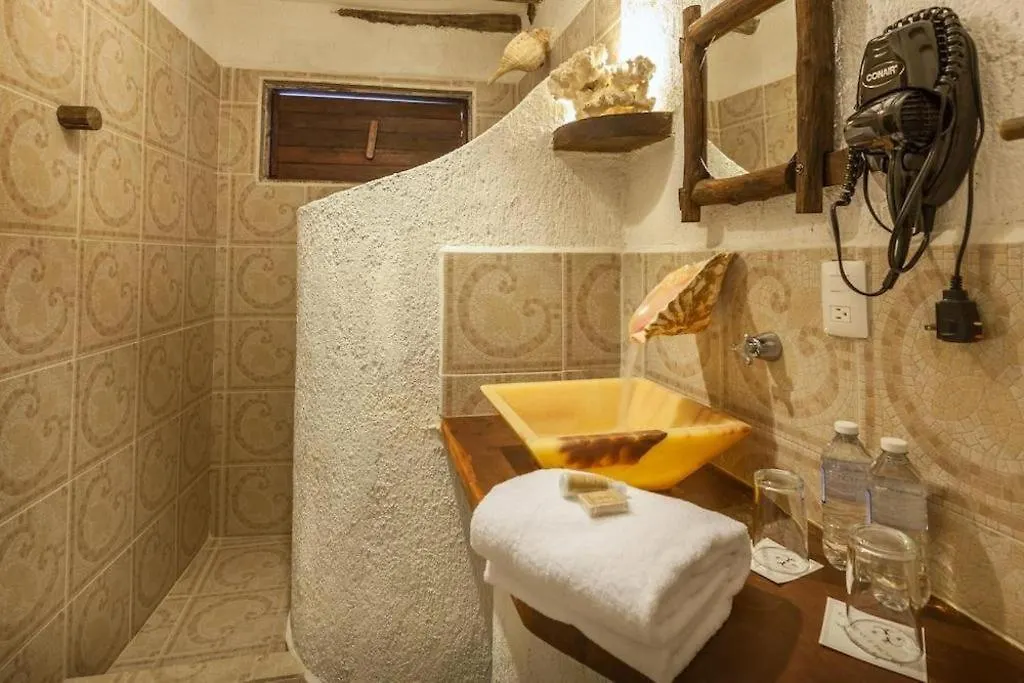***  La Palapa Ethno Chic Hotel Isla Holbox Mexico